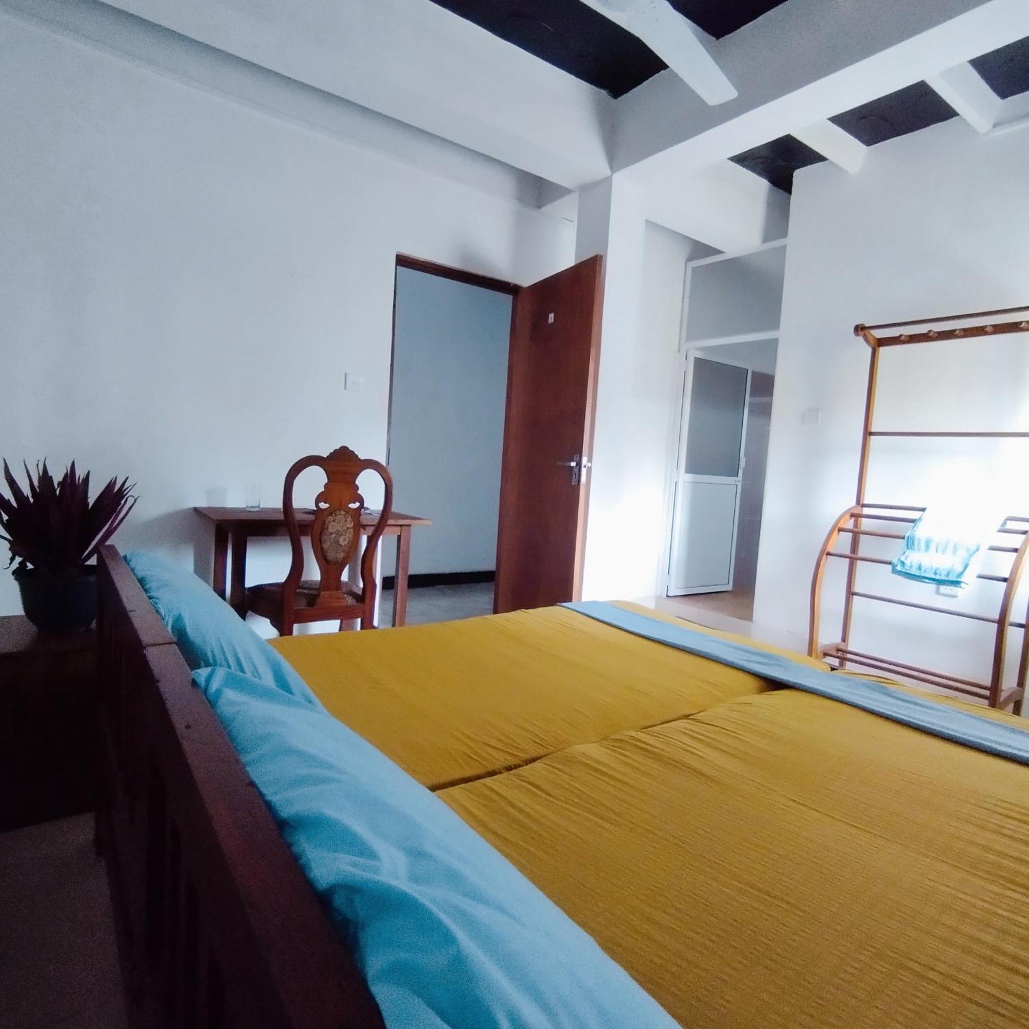 Glance Beach Ahangama Room photo